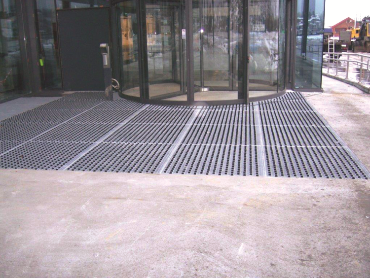 avskrapingsmatte ute