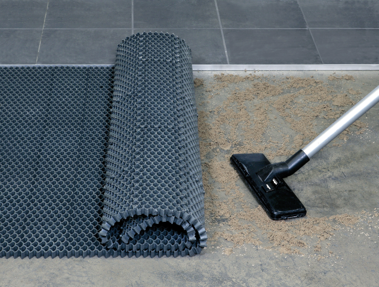 teppebrønn støvsuges