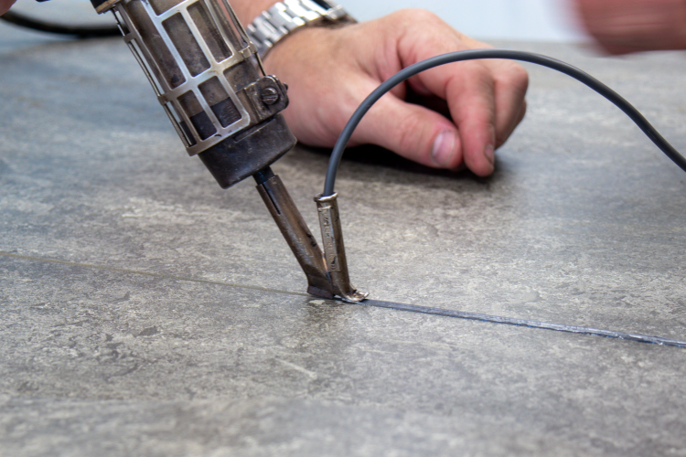 sveising av linoleum, dyse med smeltelim