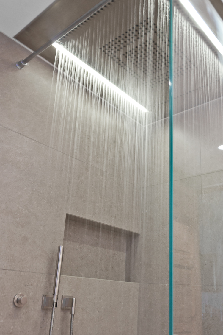 takdusj med troperegn