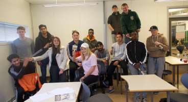 Foto: Robert Walmann/ifi.no<br/>15 elever går hver dag til Åssiden skole i Drammen for å lære overflateteknikk. Fremtidens malermestere er med andre ord sikret. 