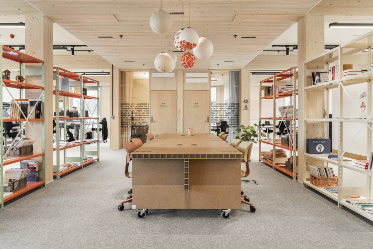 interiør fra fellesareal i kontorbygg