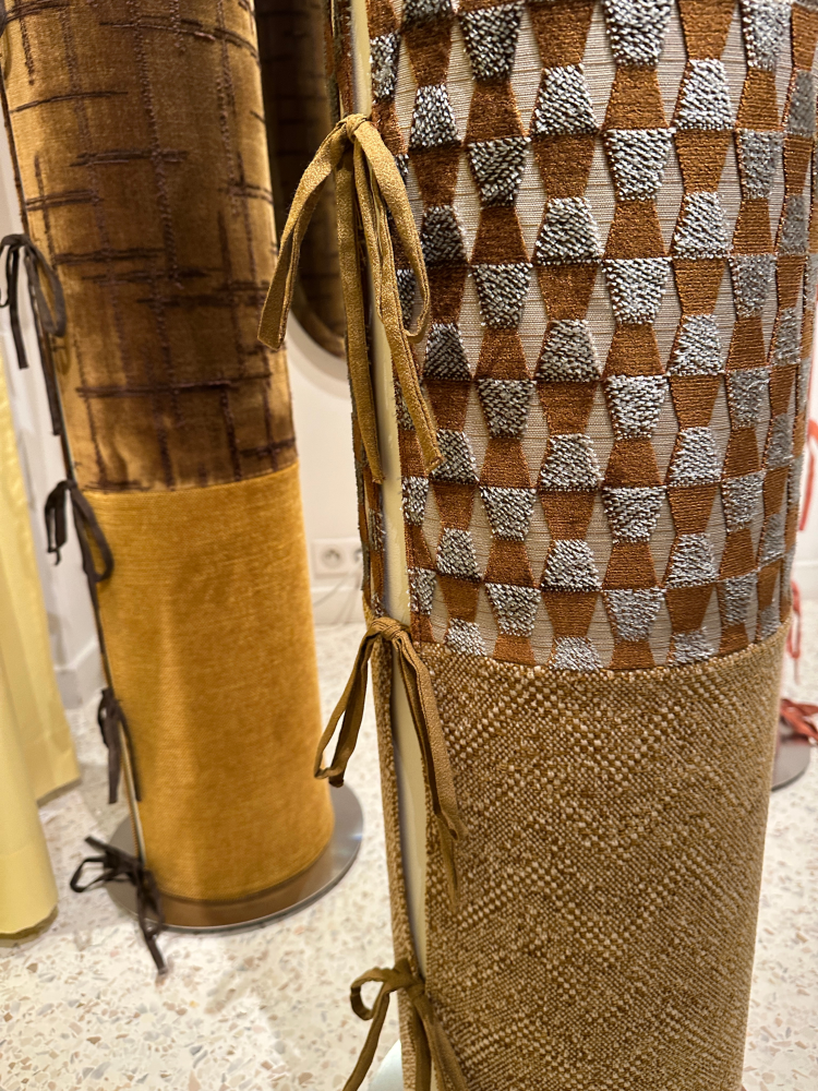 stolper tekstiler gulfarger