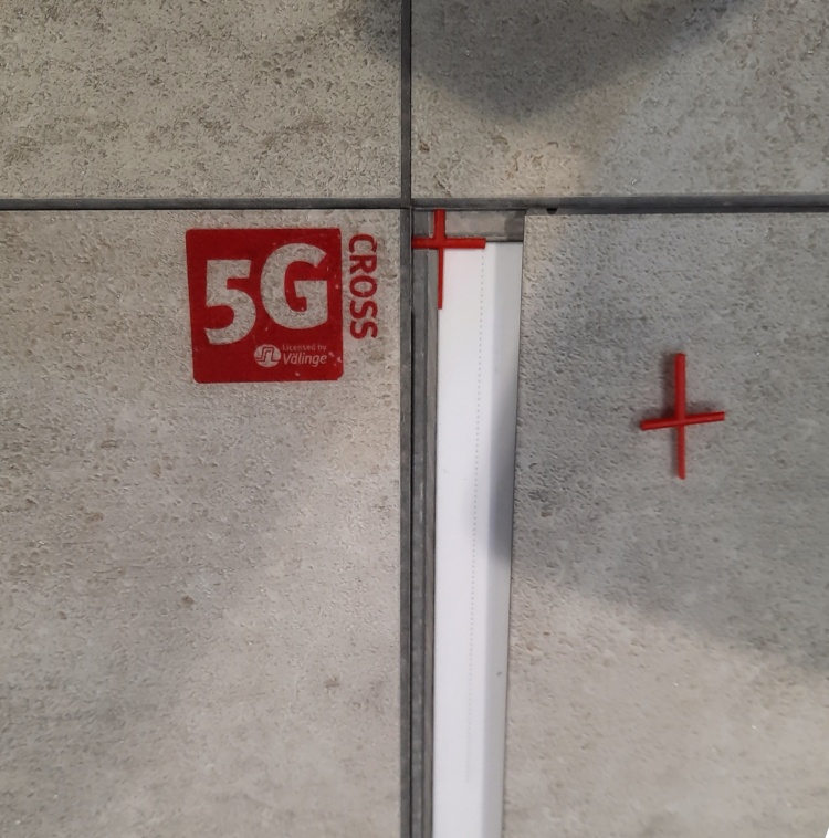 5 G Cross 