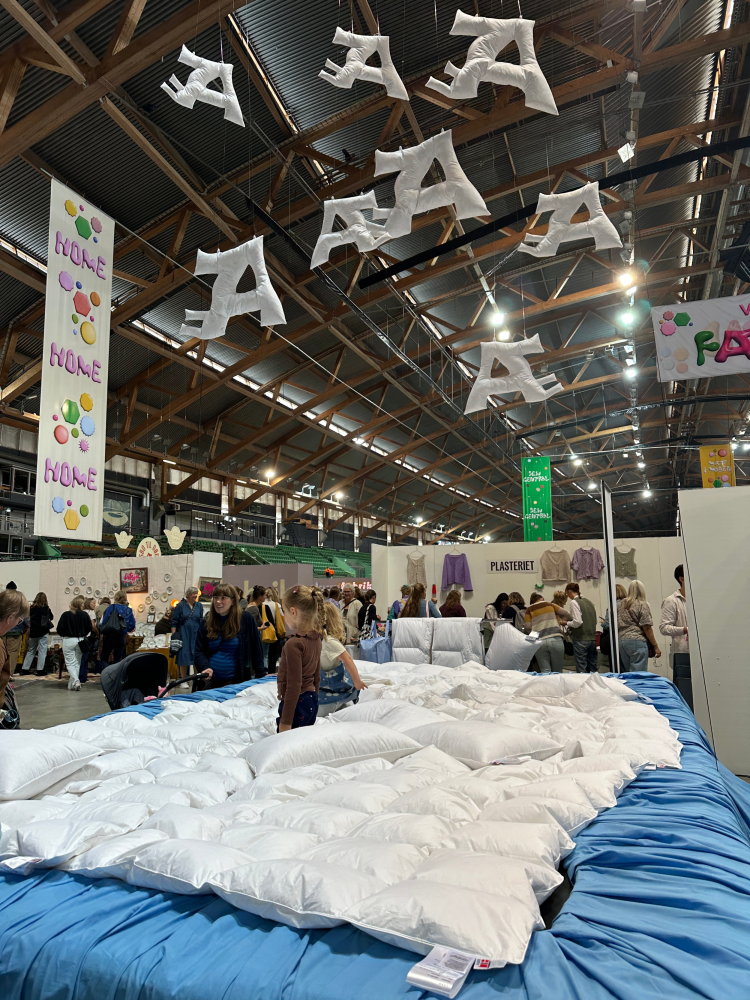 folk trampoline dyner