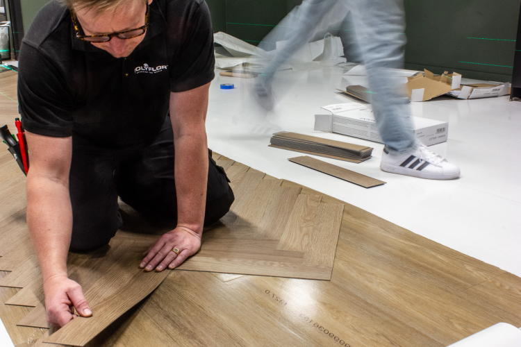 Jan Åge Iversen, Polyflor, legger LVT