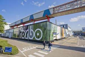 Foto: Forbo Flooring <br/>HOVEDKONTOR: Hovedkontor og linoleumfabrikk i Assendelft i Nederland.