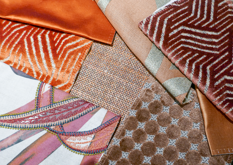 Tekstiler i rødtoner