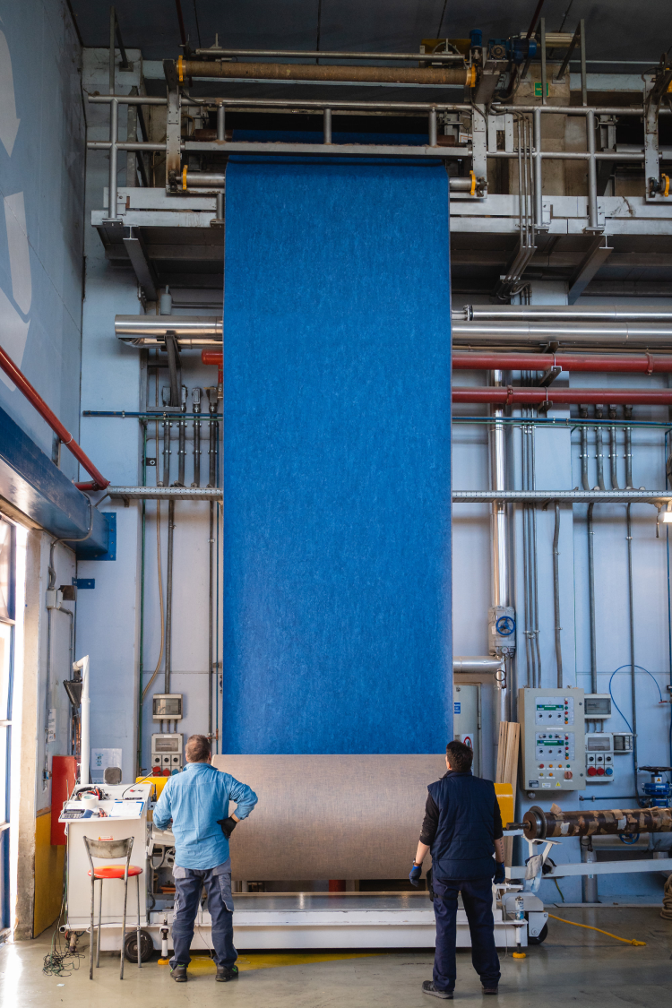 Linoleumfabrikk, Italia