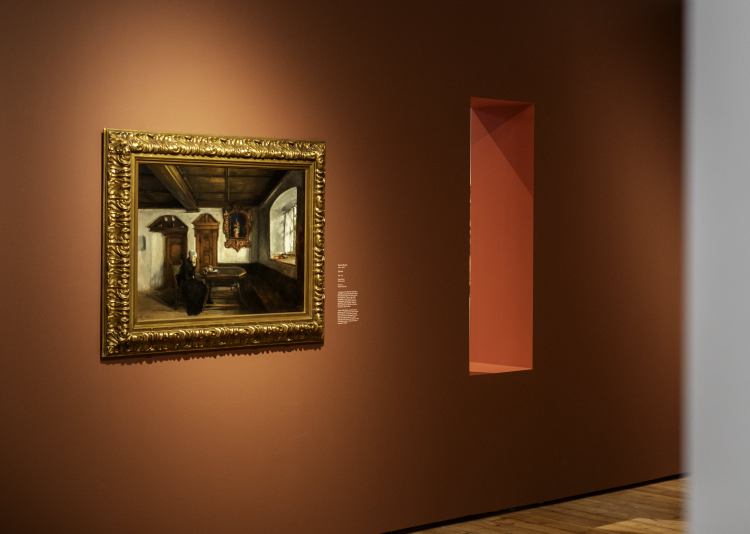 maleri på rustbrun vegg, vegg med åpning