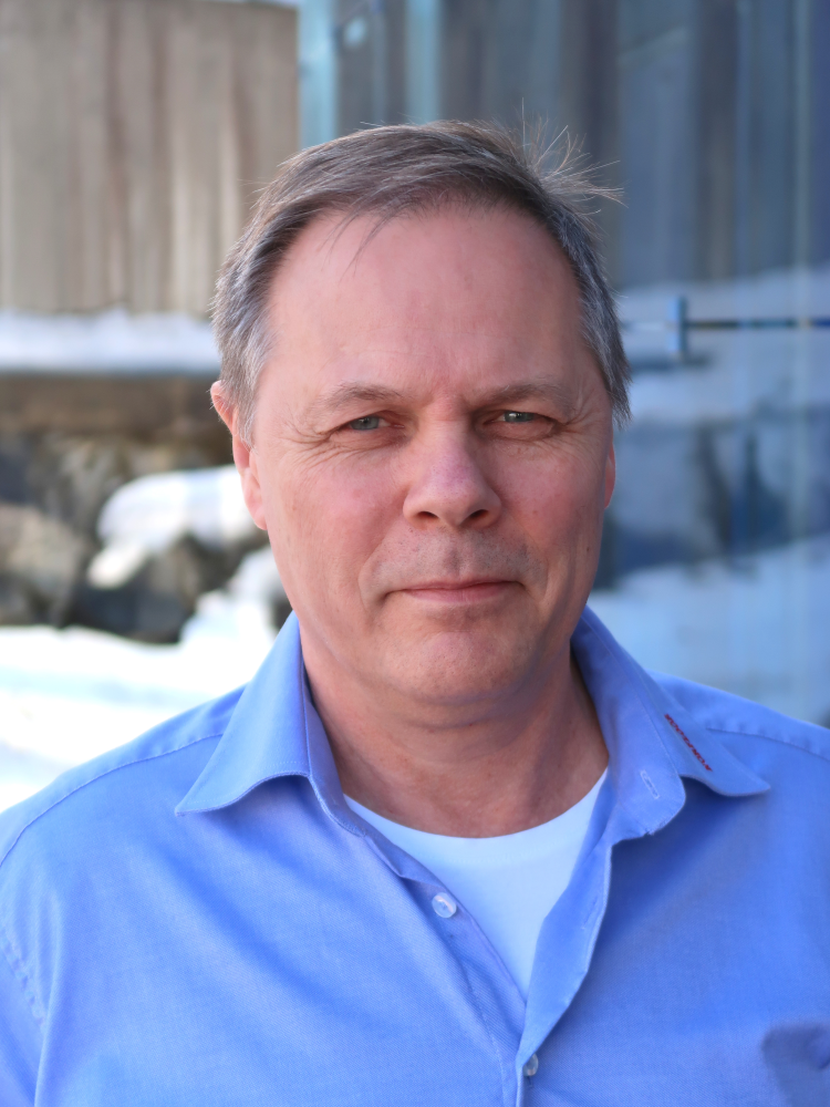 Helge Aasen, Norfloor