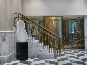 Allerede i resepsjonen fornemmer vi hvorfor hotellet er tatt opp som medlem «Leading Hotels of the World», en eksklusiv medlemsklubb med over 400 unike femstjerners hotell, noen av de aller flotteste i verden.
<br />Foto: Britannina Hotel/Dreyer & Hensley