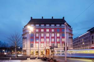 Hotell Amerikalinjen ligger så sentralt som det går an, plassert rett ved Jernbanetorget i Oslo.<br />Foto: Francisco Nogueira/Hotell Amerikalinjen