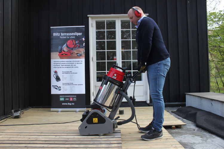 tørrsliping av terrasse