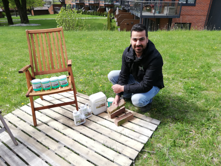 fjerning av mose og døde fibre