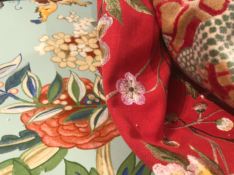 Røde tekstiler fra Sanderson