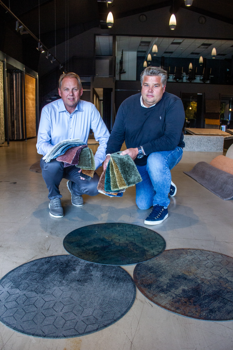 Erik Brennmoen og Morten Henriksen i showrommet til InHouse