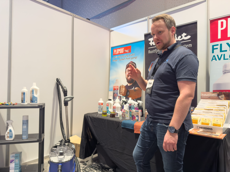 KREFTING_Kjedetreff-Kulør_fotoIverValkve_IFI_no (2).jpg