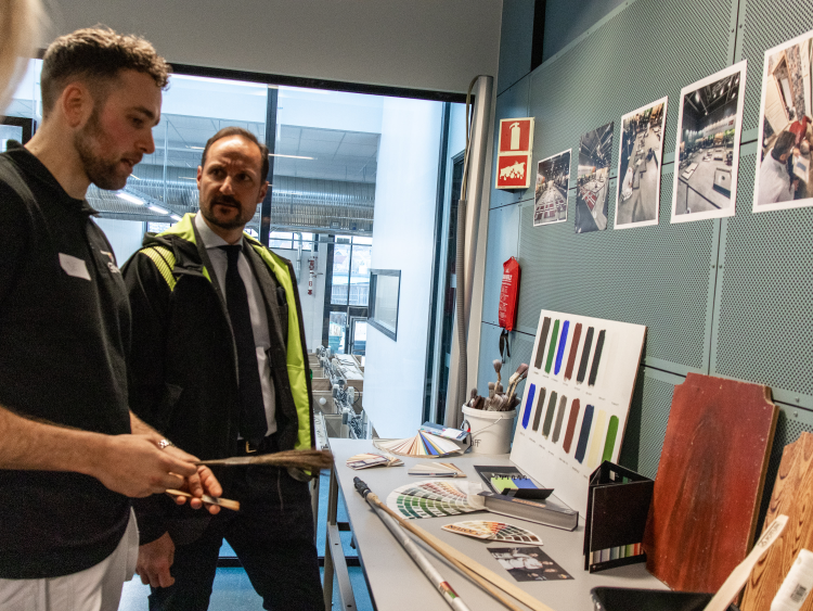 ung mann og kronpris Haakon