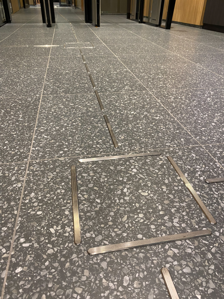 Ledelinjer i Rådhuset i Bergen.