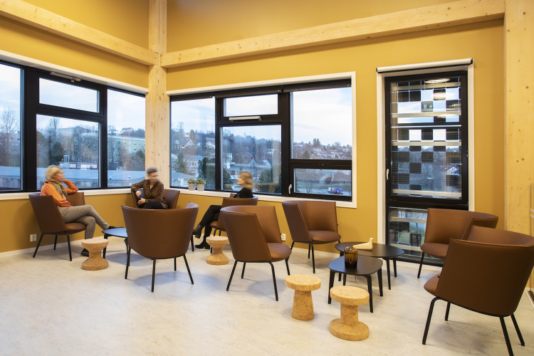 energi fra gult interiør