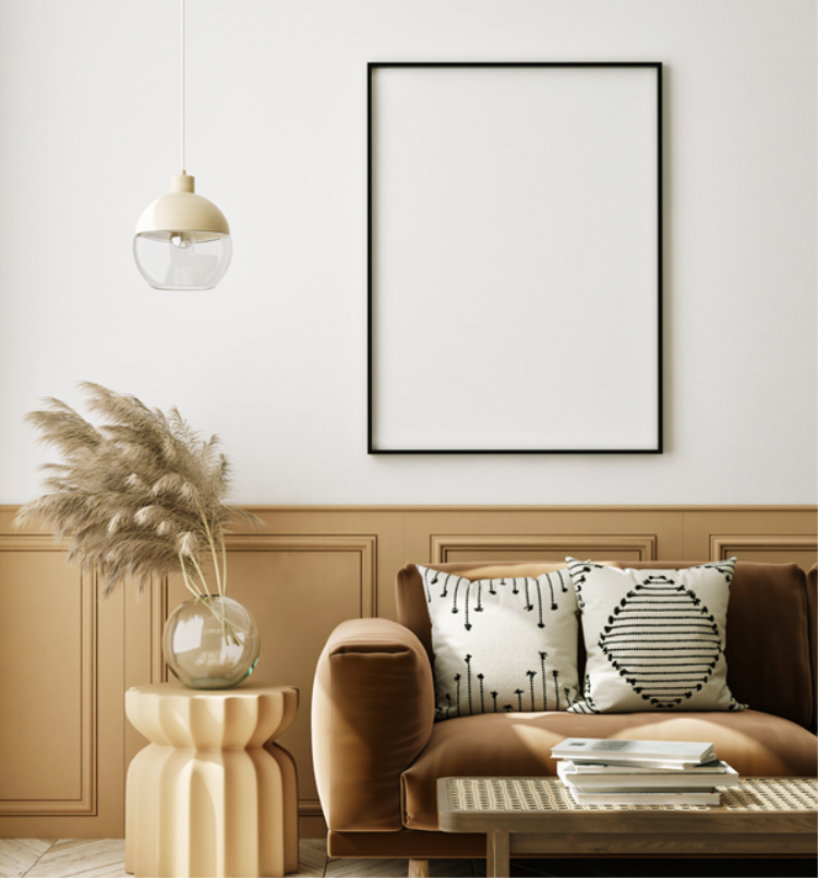 Stue med fondvegg i Greige farge