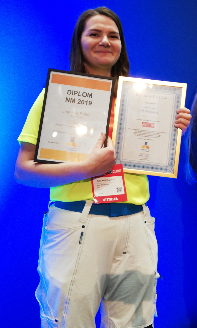 BEST I MALING OG TAPET: