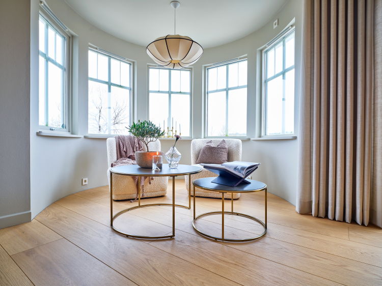 parkett lyst interiør vindu