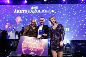 Foto: Fargerike<br/>ÅRETS FARGERIKER: Vinner av «Årets Fargeriker» er Børre Aanonsen fra Fargerike Arendal.
