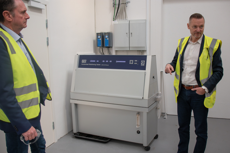 Accelerated Weather Tester