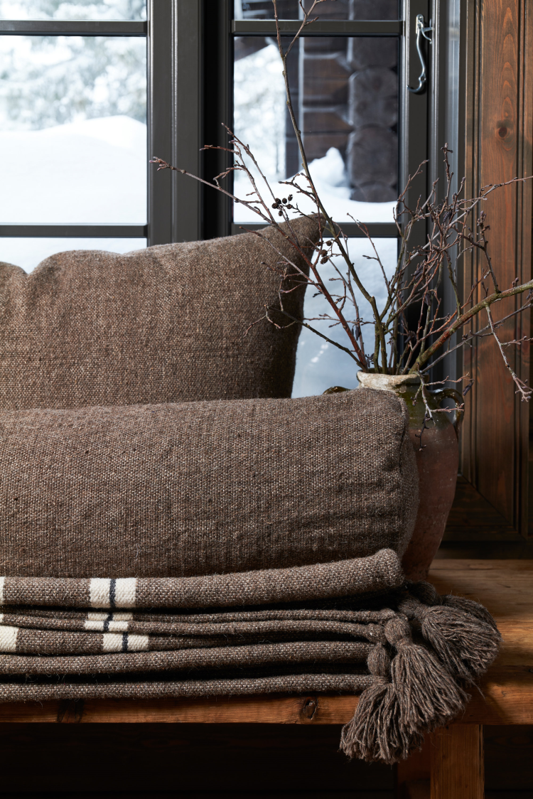 puter med brunt putetrekk 