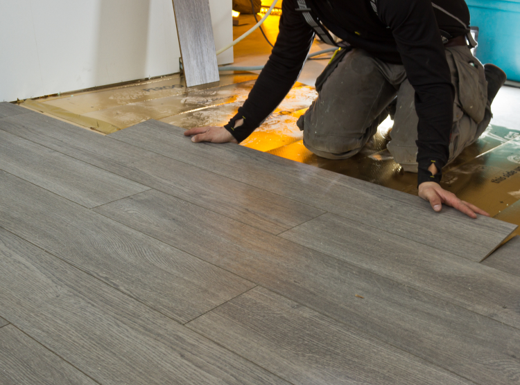 hybridgulv på gulvunderlag