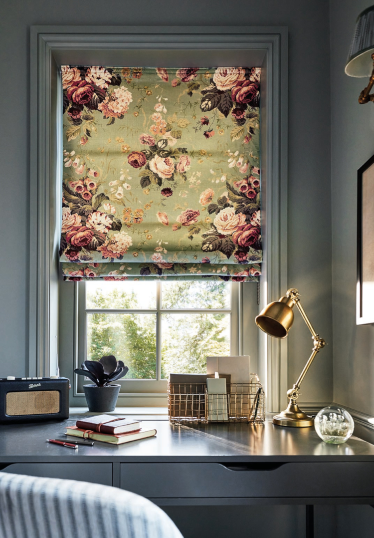 blomstrete liftgardin 