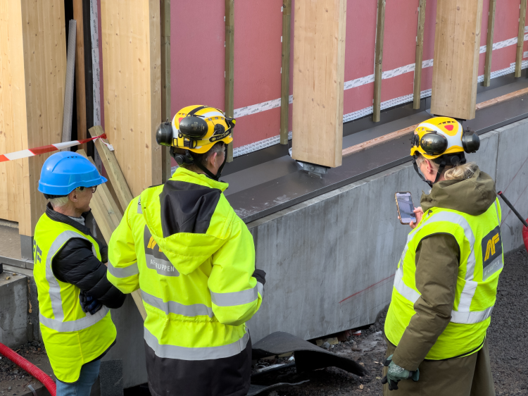 Odd Einar Reseland, Marius Kongsland og Birgit Ekrheim.