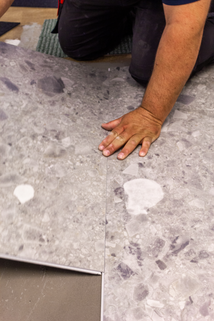 legging av klikkvinyl