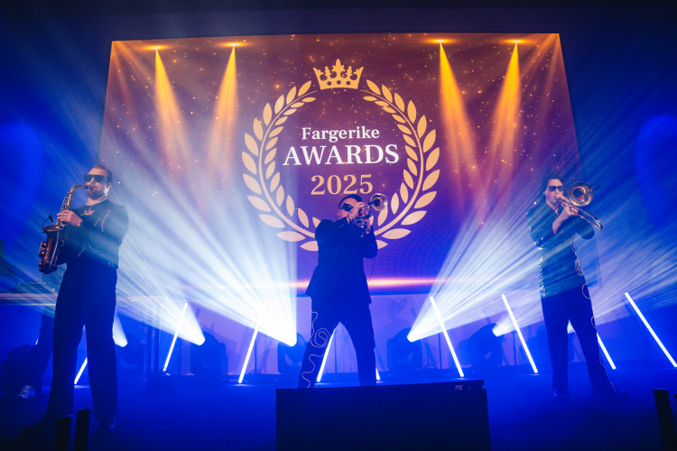 Blåsemafian spiller musikk