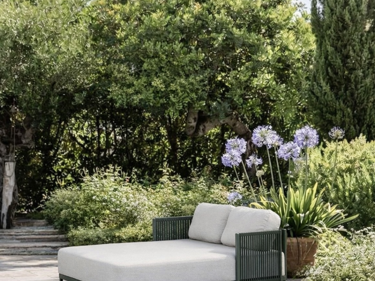 Hagemøbler i ny farge